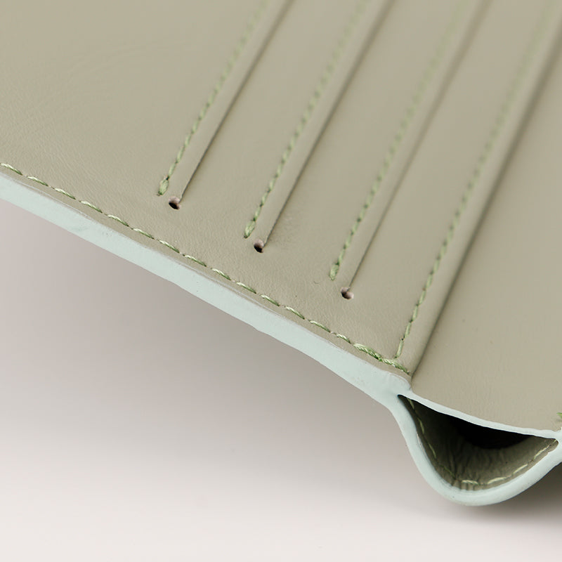 Printed pattern can be simple zipper wallet b21-423